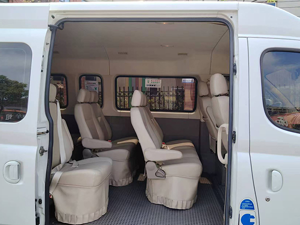 上汽大通 15_4-600-450.jpg